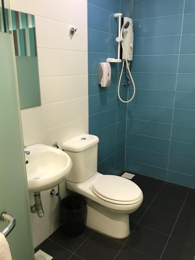 Goody Hotel ジョホールバル エクステリア 写真