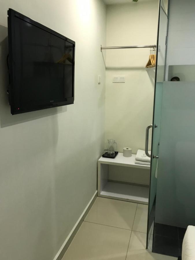 Goody Hotel ジョホールバル エクステリア 写真